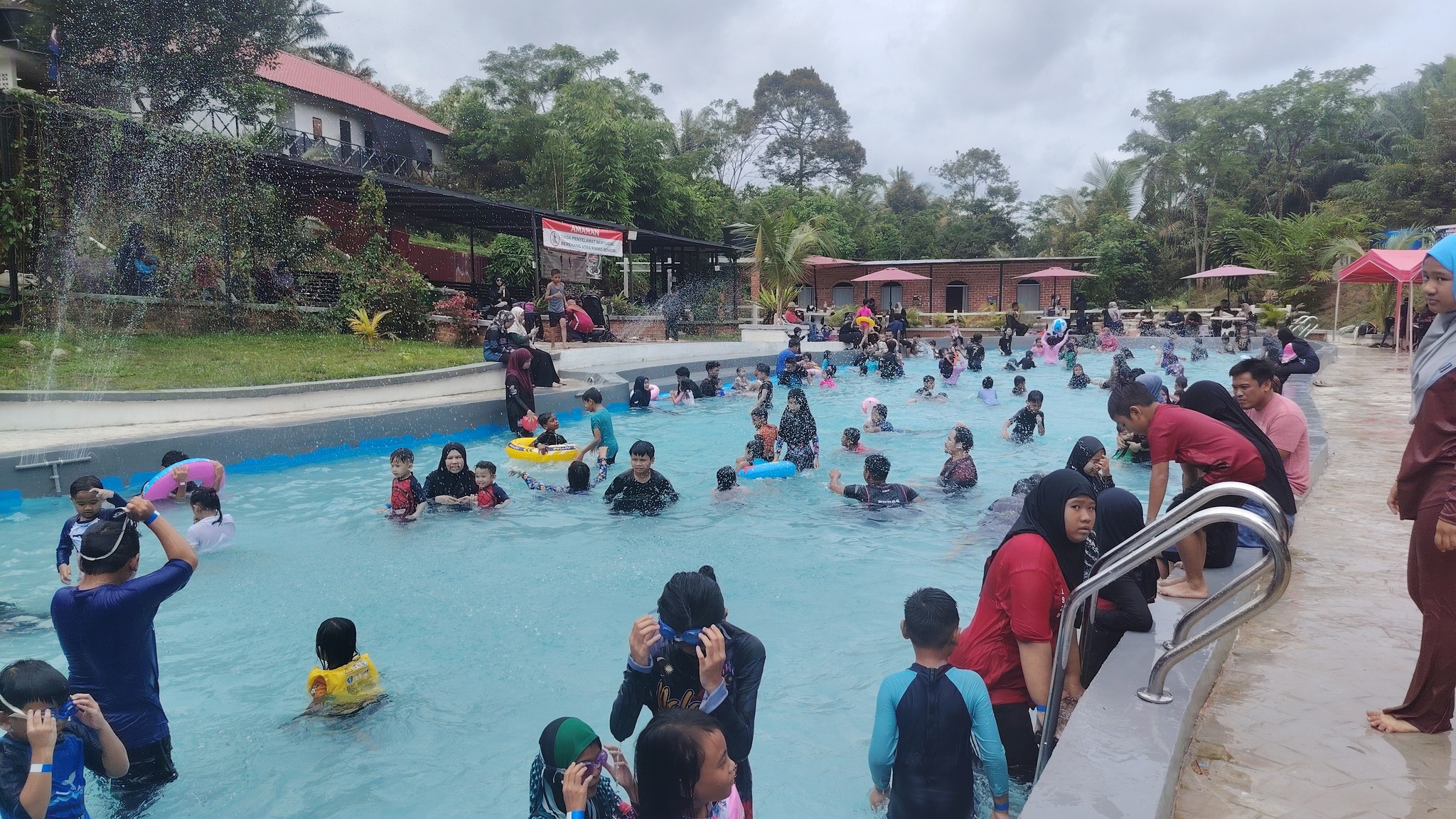 548808021_798768636011139_5244843984439984744_n